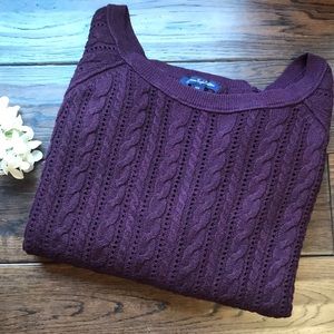 American Eagle cable knit sweater purple / maroon